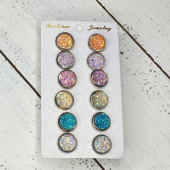 Druzy Stud Earrings Rainbow - Picture 3 of 6